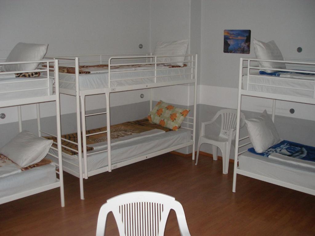 Kretan Hostel Bukarest Rum bild