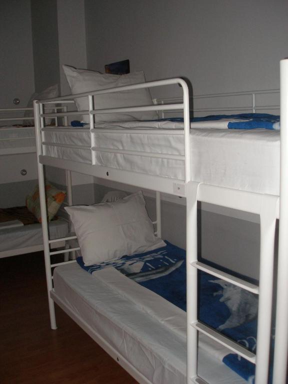 Kretan Hostel Bukarest Rum bild